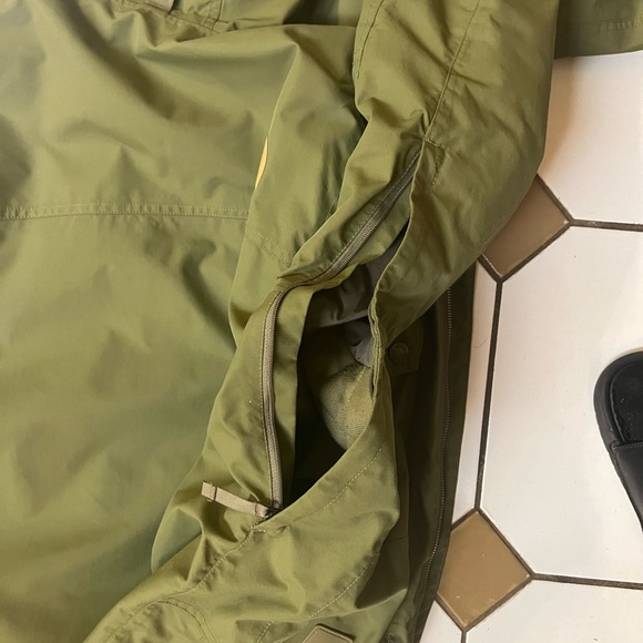 The North Face Jacket - Picture 6 of 7